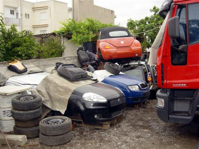 Αν σας έκλεψαν το αυτοκίνητο, είναι εδώ: Ένας κλειδαράς κι ένας συνεργειάς στο κύκλωμα με τις 500 κλοπές!